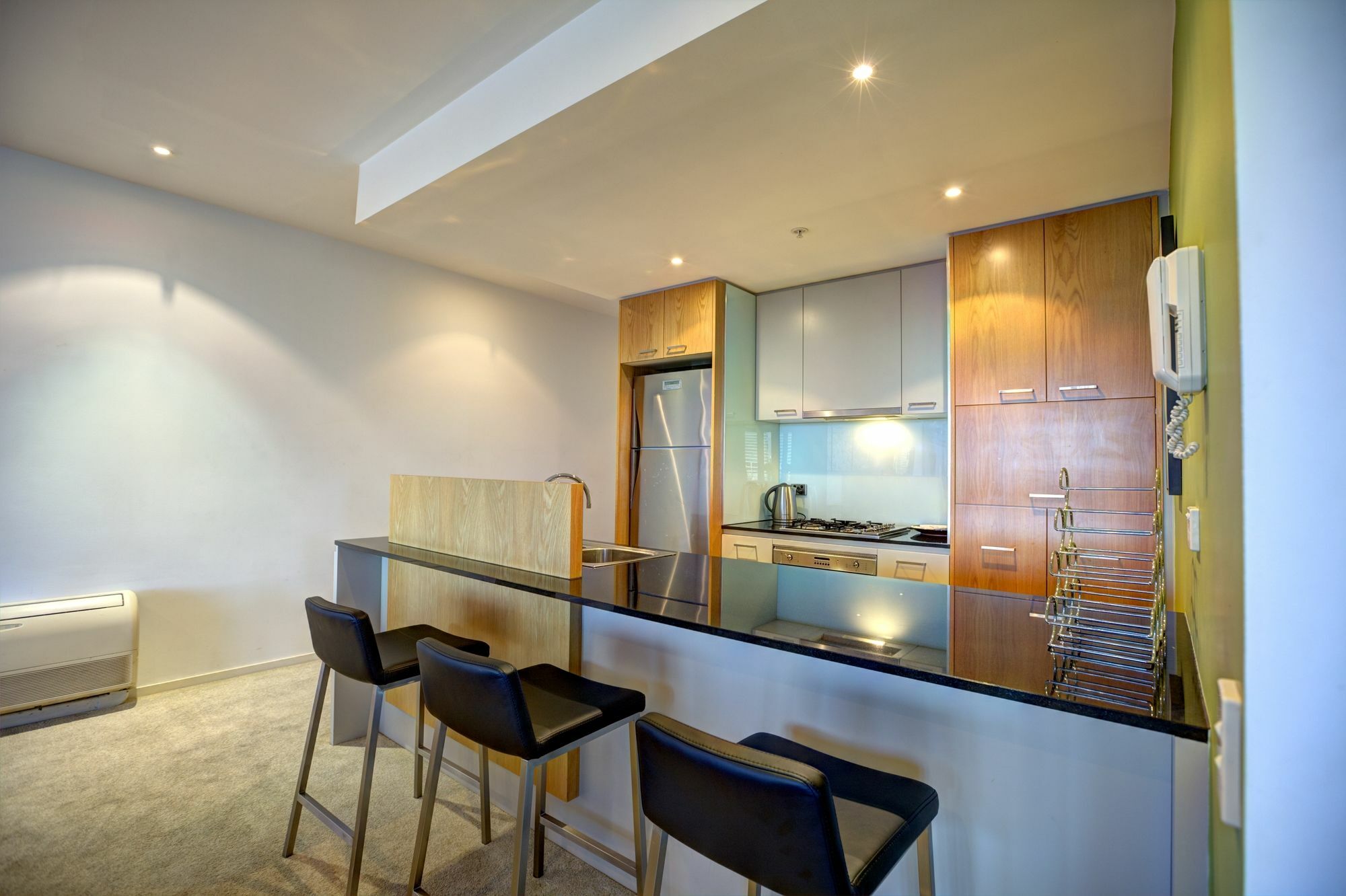 Acd Apartments Melbourne Exterior photo